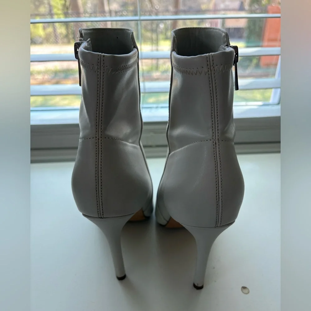 Jessica Simpson white pointed toe stiletto zippered ankle boots booties heels - Picture 7 of 13